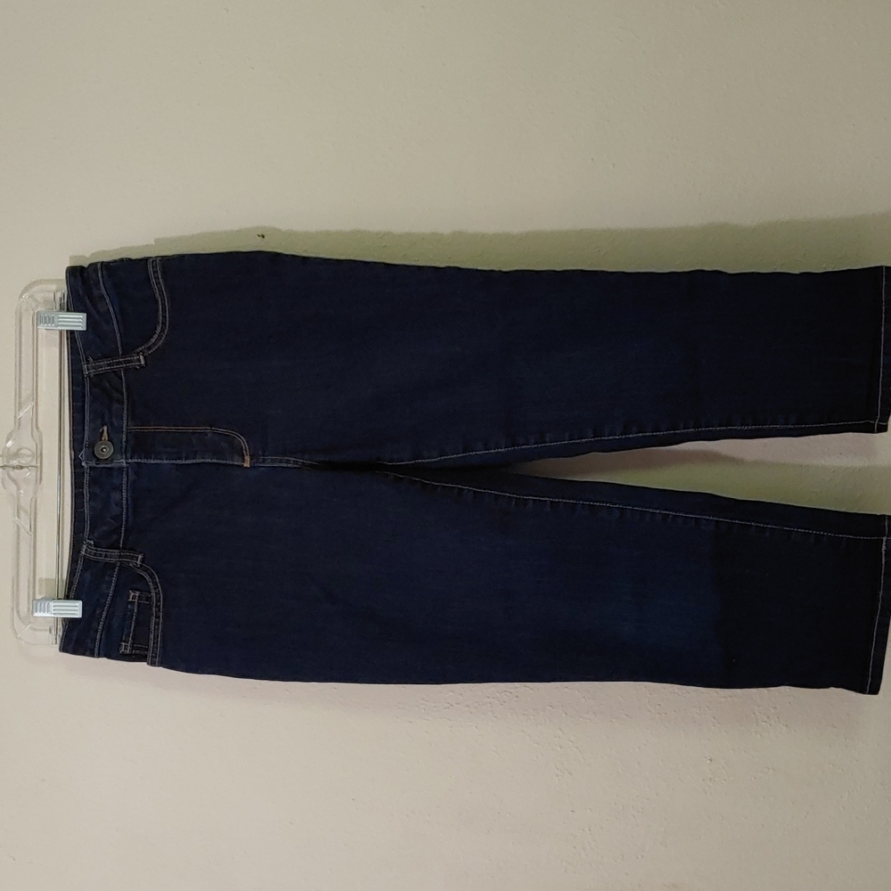 St. John's Bay Women's Size 6 Denim Capri